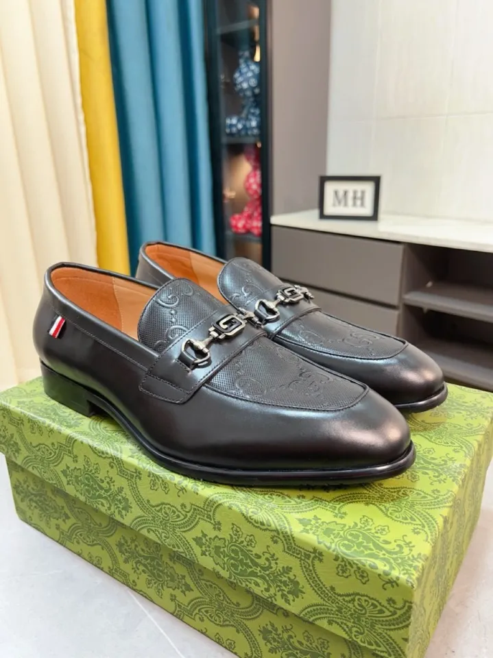 Men's shoes 💰500🌹🌹Niuli [GUCCI Gucci] A new style of formal men's leather shoes is coming~ The original quality upper is made of patent leather imported from Italy, the leather is soft and delicate, comfortable and soft first-layer cowhide lining, rubber wear-resistant outsole, the shoe shape is dignified and domineering, and the luxury charm cannot be concealed! The natural and free nouveau riche leads the trend. Code number: 38-44